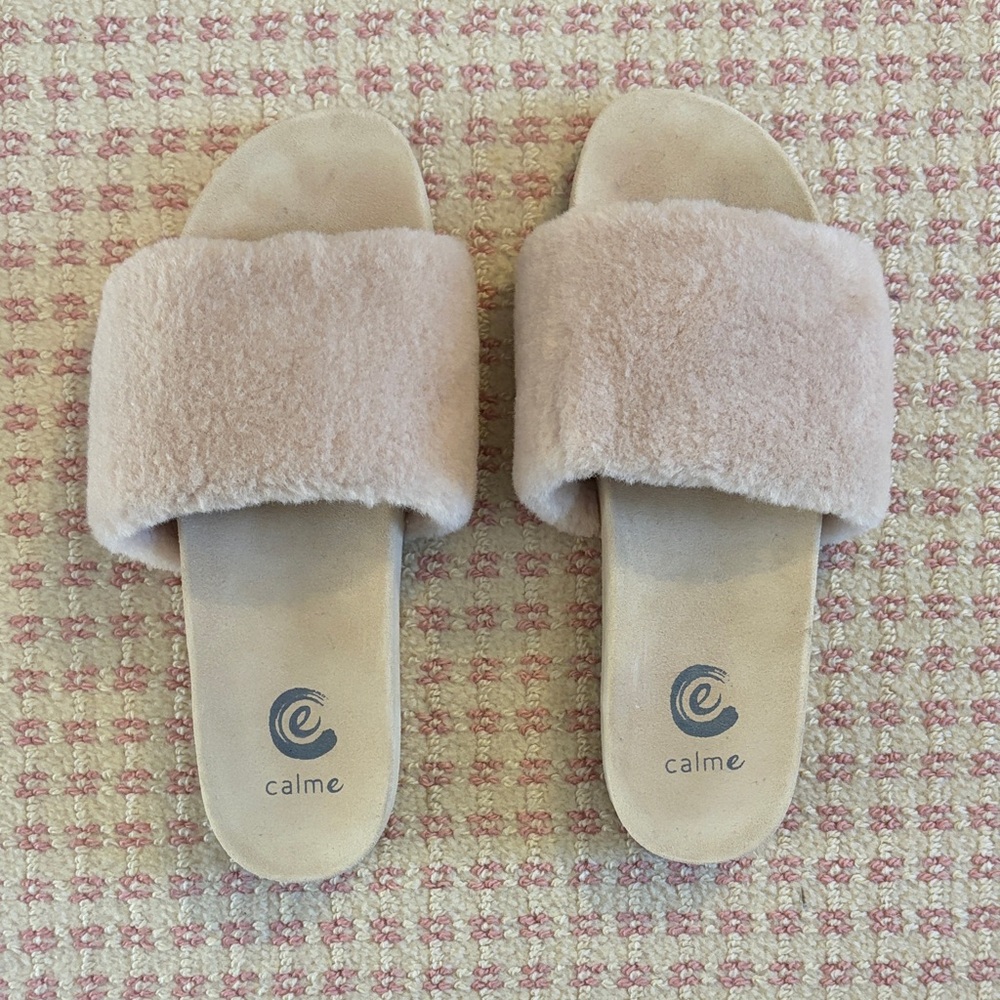 Johnny Was Calme Beige Fuzzy Slippers